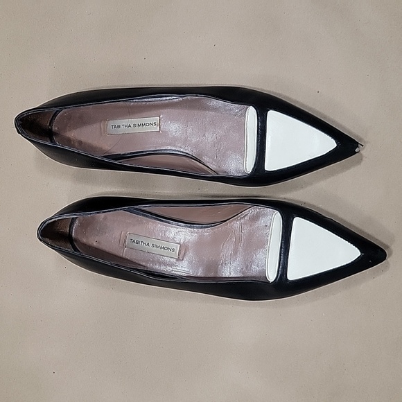 Tabitha Simmons Alexa Flat.  Size 8.5-9  Scuffs on Toes. - Picture 1 of 8
